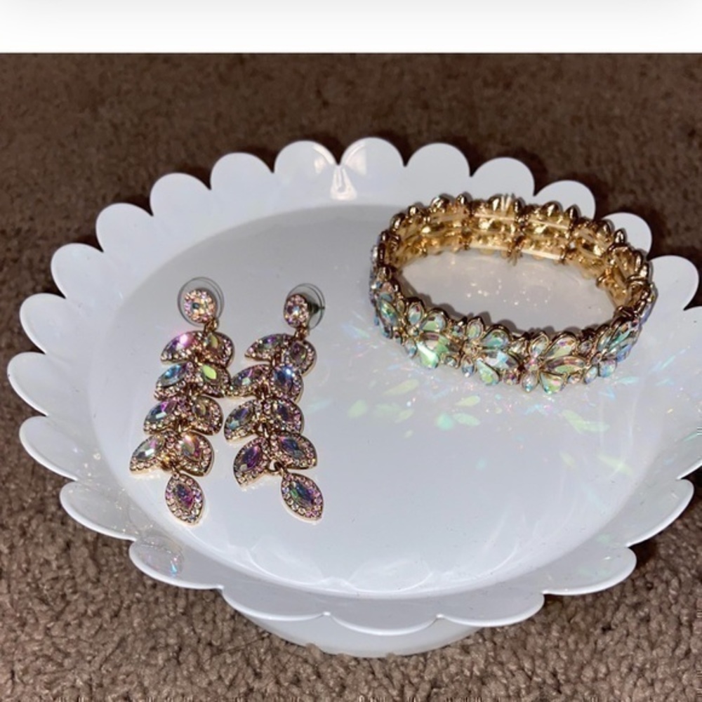 Prom earrings and bracelet set